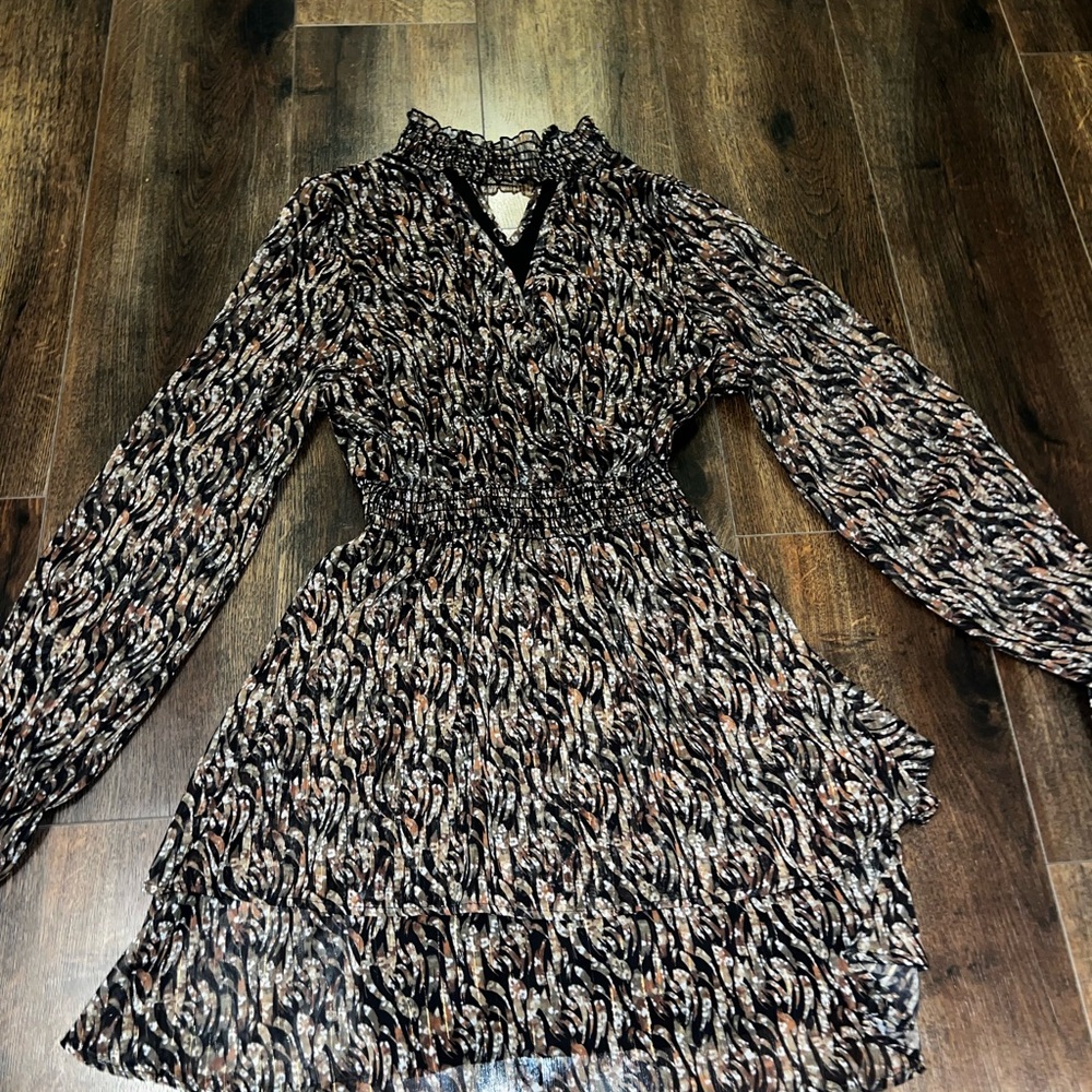 Elegant Black and Brown Patterned Dress